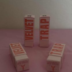 Jeffree Star Cosmetics Velvet Trap Lipstick 