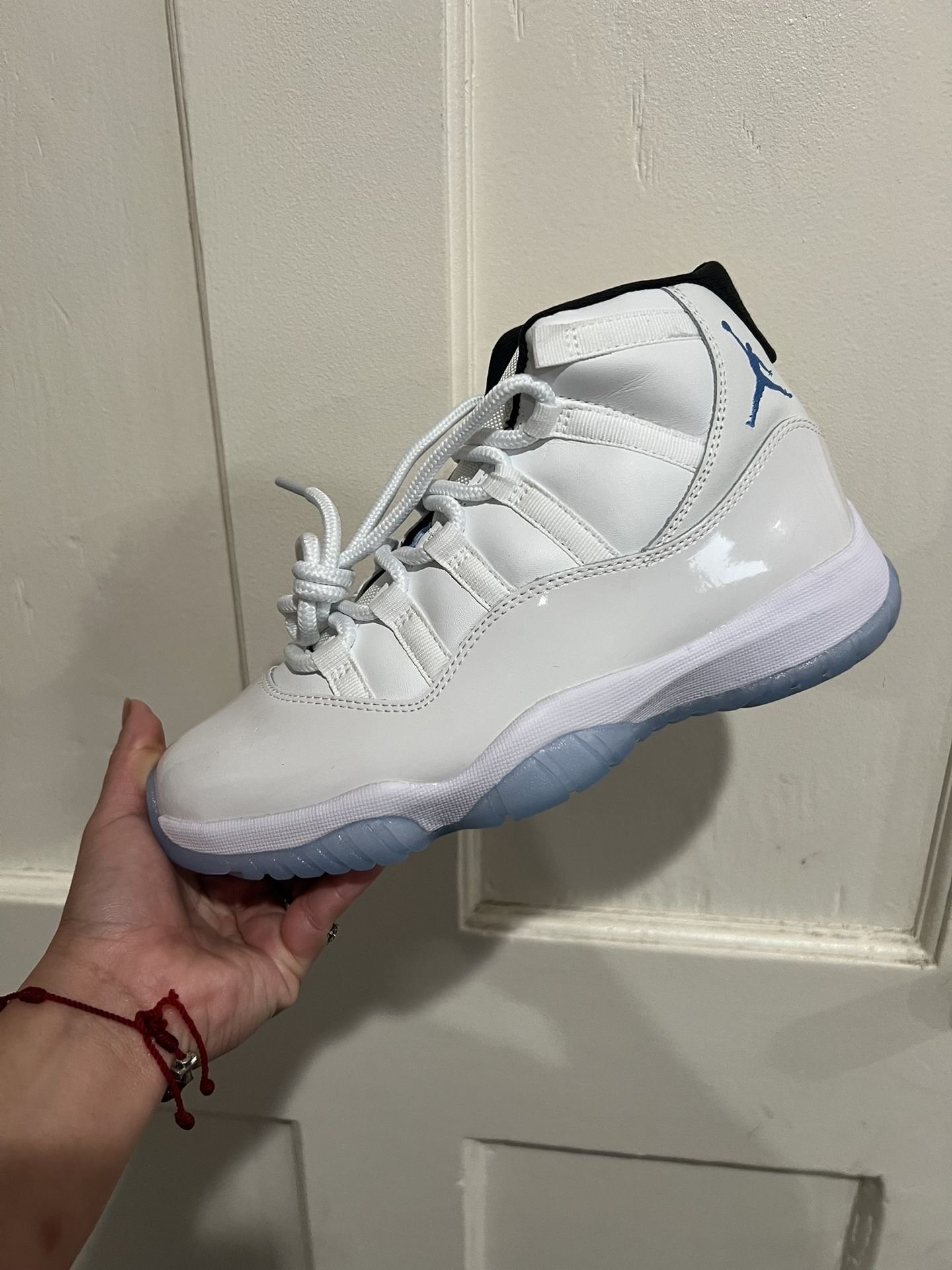 Jordan 11 Men Size 7, 7.5, 8, 10, 12, 13
