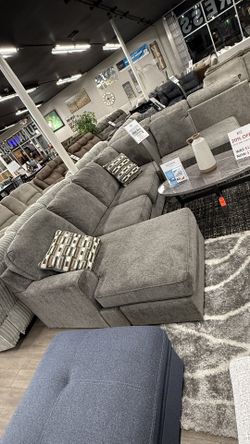 2Pc Grey Sectional