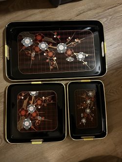 Tray Set
