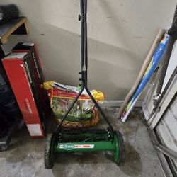 Scotts Manual Walk Reel Lawn Mower
