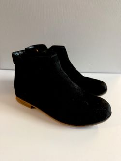 Girls Black Boot Size 12