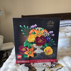 Lego Botanical Flower Arrangement 10345