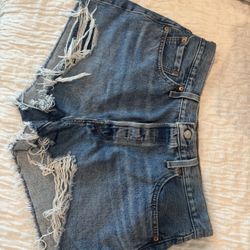Levi Shorts 34