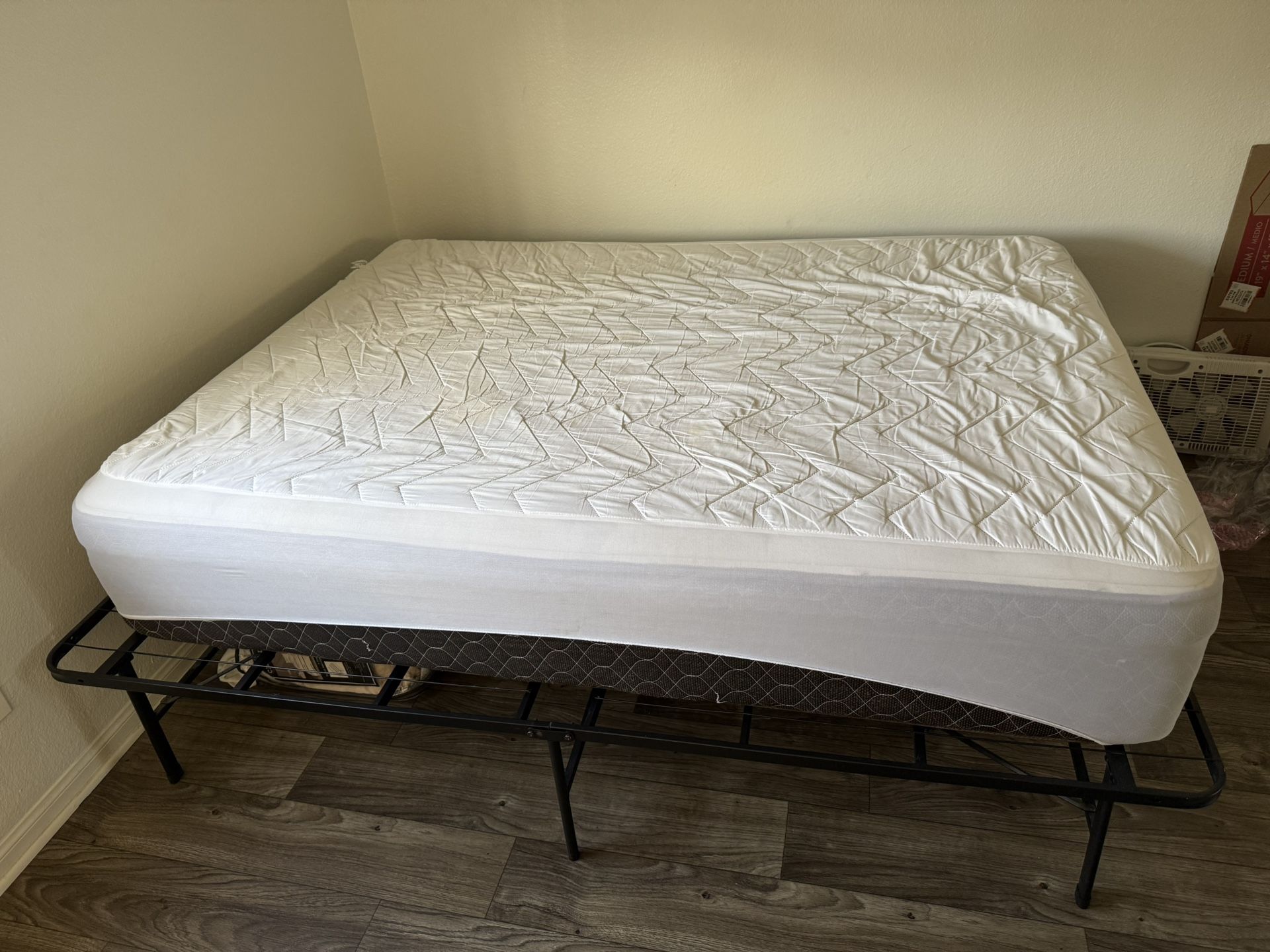 Bed (Mattress With Frame)