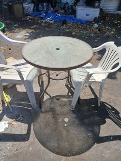 Outside table and 2 chairs