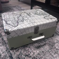 Crosley Record Player w/ Speakers 