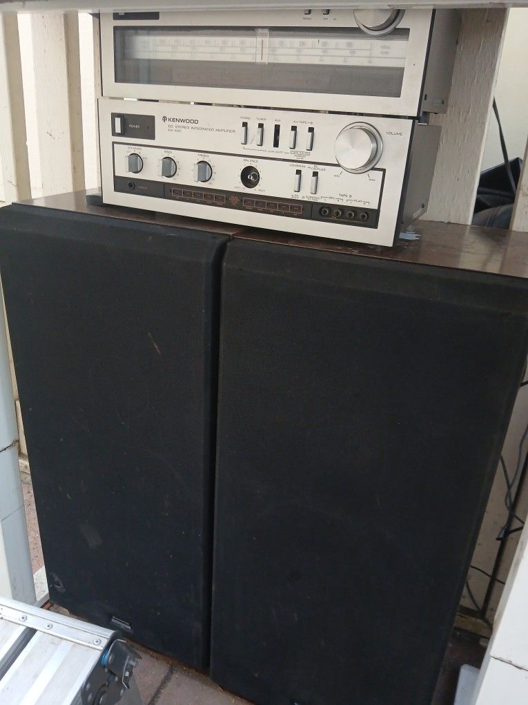 Kenwood Sterio Music System