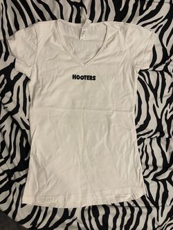 Hooters White V-Neck T-Shirt
