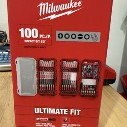 Milwaukee 100 Piece impact Bit