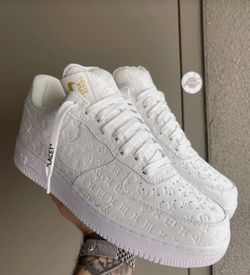 Nike LV 