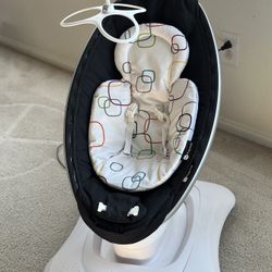 4moms mamaRoo Baby Swing