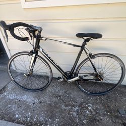 Men’s Giant Defy Road Bike 