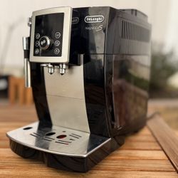 Delonghi Magnifica S Super automatic Coffee Maker