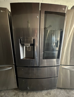 LG 4-Door French Door Fridge - Smart & Elegant