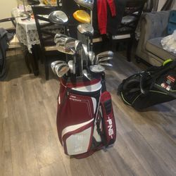 GOLF CLUBS WITH GOLF BAG (19 CLUBS SET)