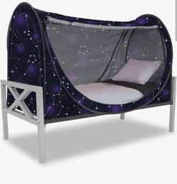 NEW Pop up twin size private tent.