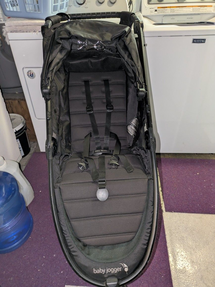 Baby Jogger Stroller - MAKE AN OFFER
