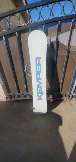 Kemper snowboard with bindings