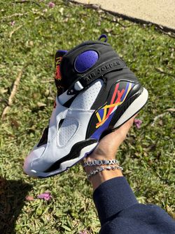 Jordan 8 “Three Peat” Size 9 Men