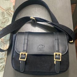 Black Herschel crossbody