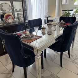 Beautiful elegant upscale luxury next Level Dinning Room Set with upscale Chairs