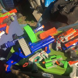 Nerf Machine Guns In Ammo Clips Everything Goes For $75 Firm