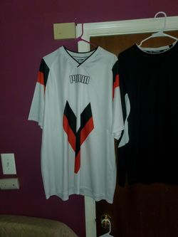 4 BRAND NEW MENS ACTIVE WEAR SHIRTS. FILA,ASICS AND PUMA. SIZE XL. 3 SHORT SLEEVE AND 1 LONG SLEEVE.