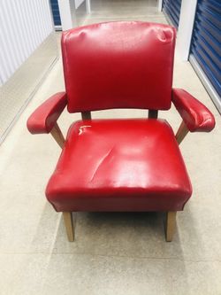 Beautiful mid century easy chair