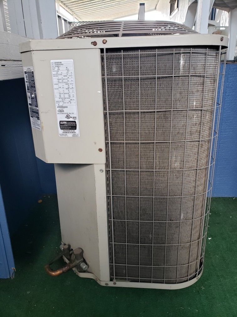 Gas Heating Furnace & Air Conditioning Unit