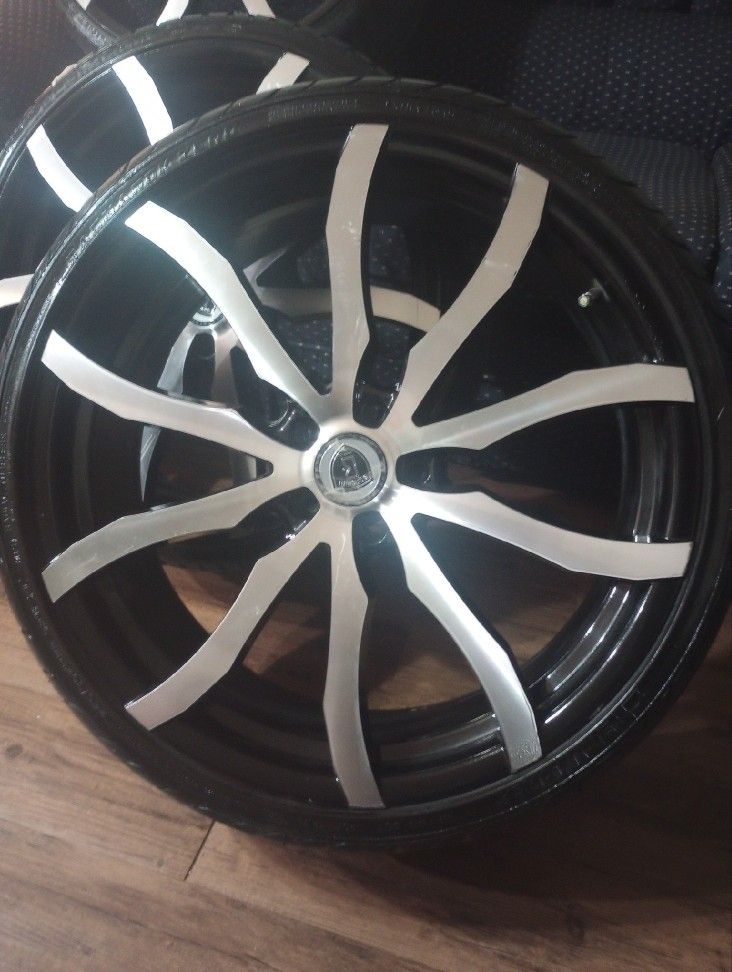 22" Rims And Tires Had Them On 09 Altima And 2011 Chrysler 200