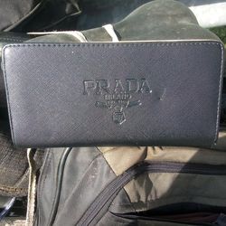 Prada Women's Long Wallet 