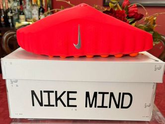 Nike Mind 001