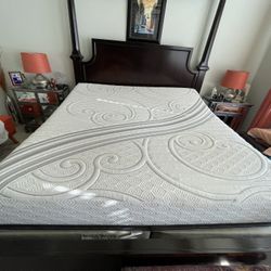 King I Comfort Serta luxury memory foam 70 % off retail like new  Perfect like new condition   Retail $2,589  Your price $475   I can deliver