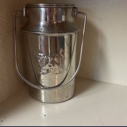 Kitchen Utensils/decor 