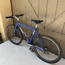 Vintage Trek 8000 Aluminum Mountain Bike