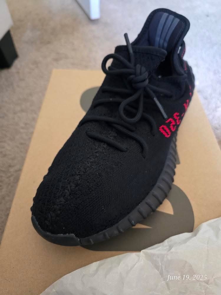 adidas Yeezy Boost 350 V2 Men's Size 10.5