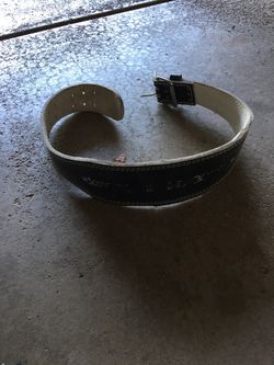 Weightlifting belt