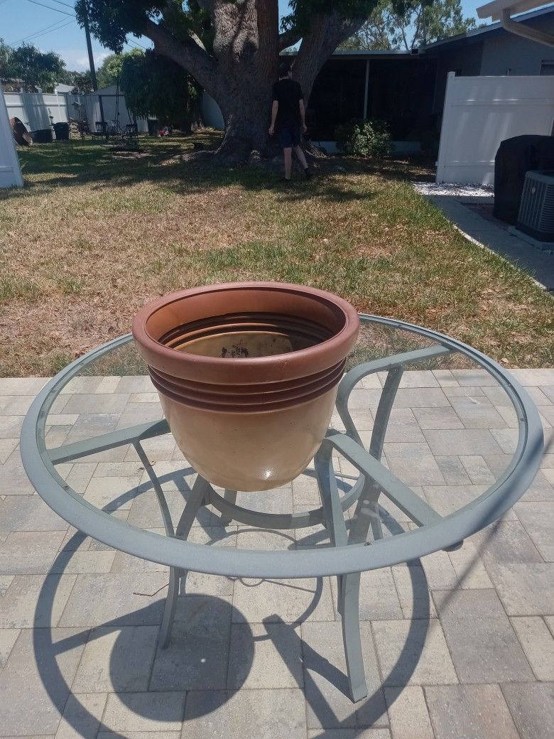 Large Flower Pot
