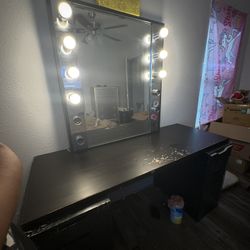 Girls vanity 