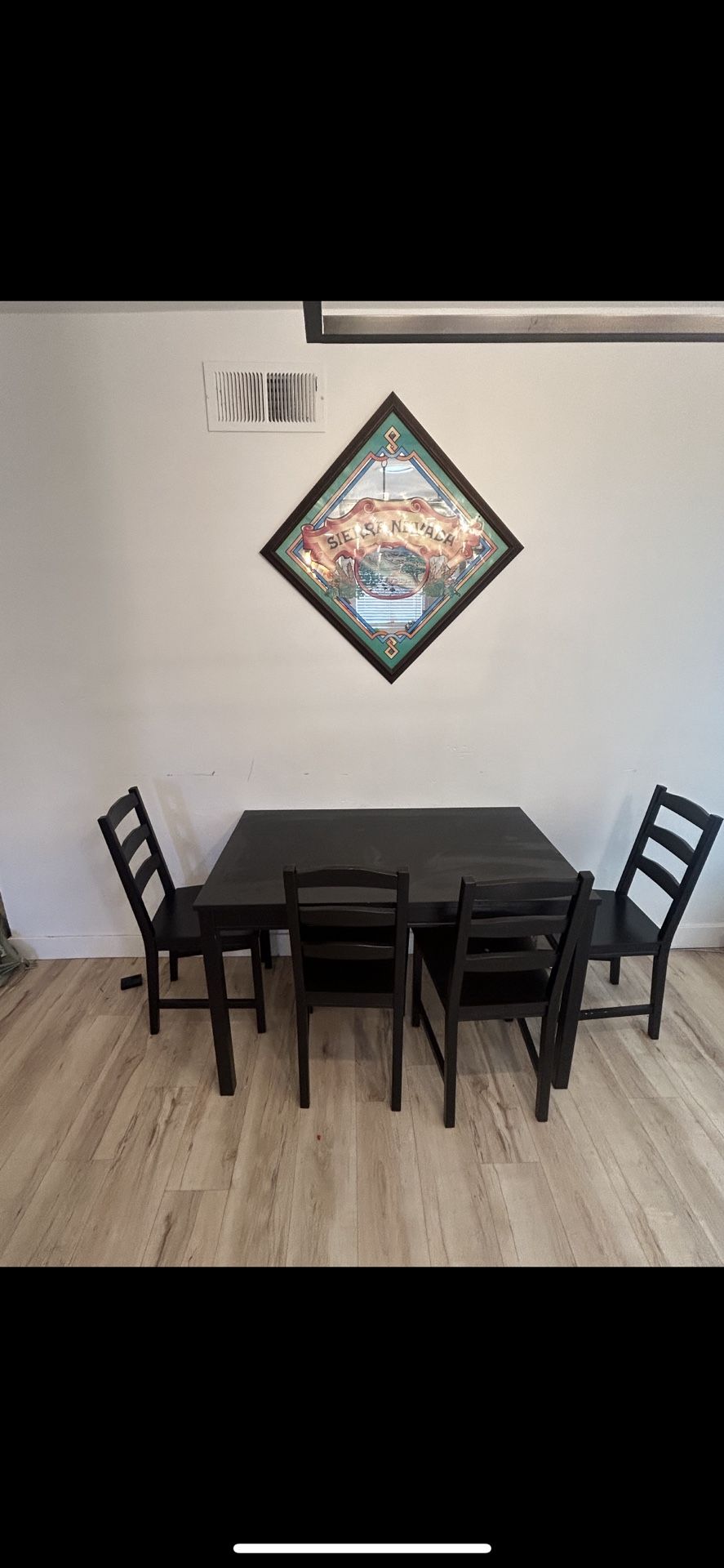 table with 4 chairs