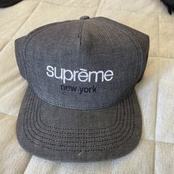 Supreme Classic Logo Snapback
