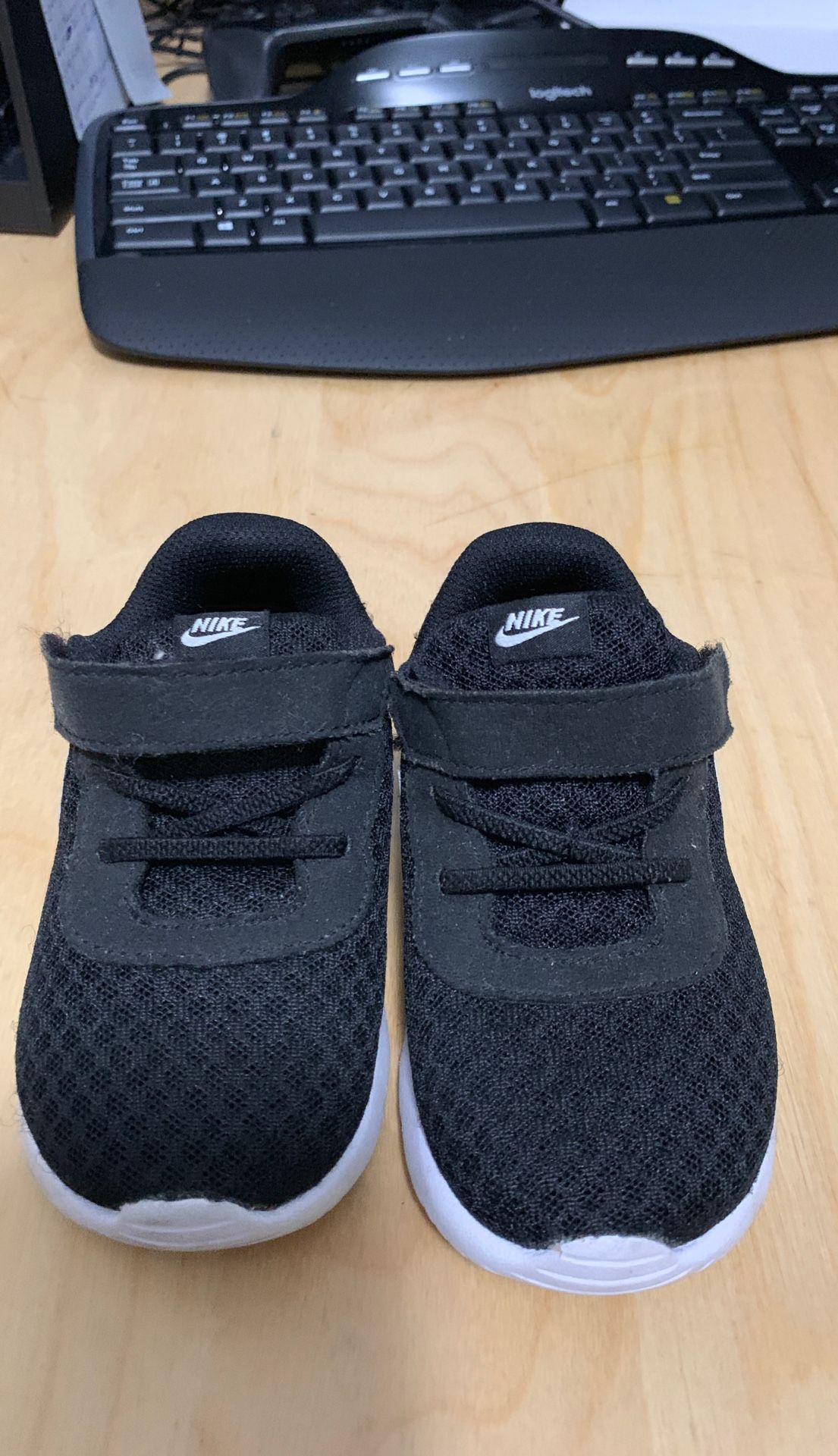 Nike Tanjun toddler size 7c