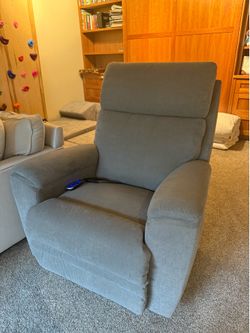 Power rocking chair: la-z-boy