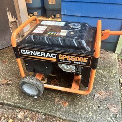 Generac 8125/6500-Watt Single Fuel Electric Switch Gasoline Portable Generator with COSense-GP6500E