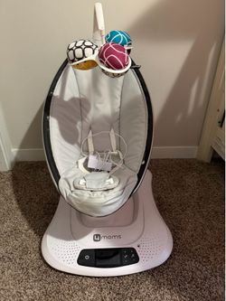 4moms mamaRoo baby swing