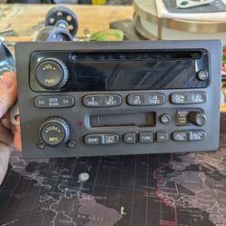 Stock Like New Silverado Radio