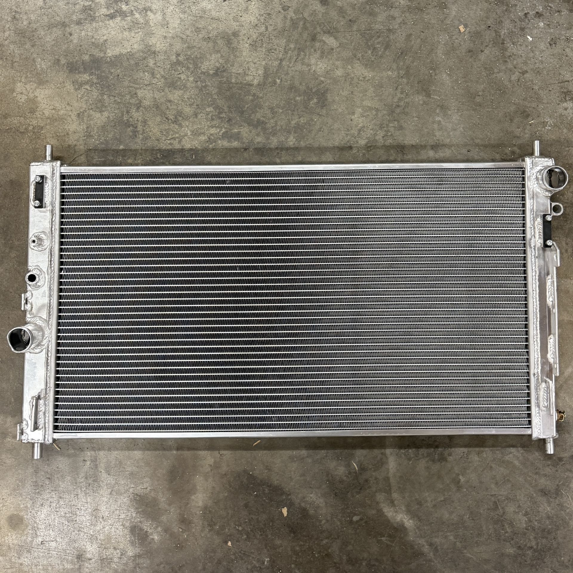 2 Row Aluminum Cooling Radiator 2007-2017 Jeep Compass Chrysler Sebring Dodge Avenger 2.4L 3.6L