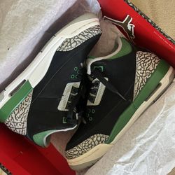 Jordan 3s Pine Greens 5.5Y Boys ( Description For More Details)