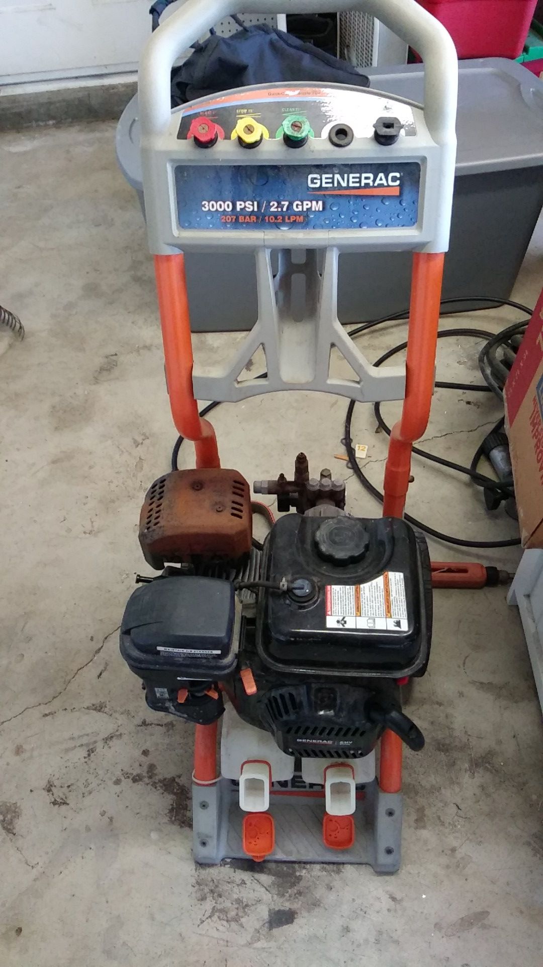 Generac pressure washer 3000 psi/2.7 GPM. 207 BAR /10.2 LPM